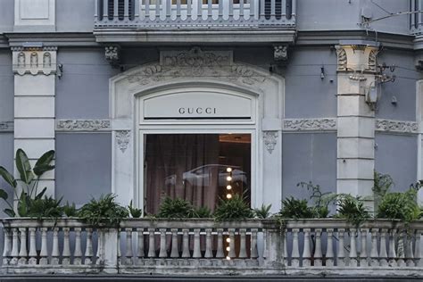 gucci napoli prezzi|Gucci a Napoli: la Boutique di Lusso aperta a Via dei Mille .